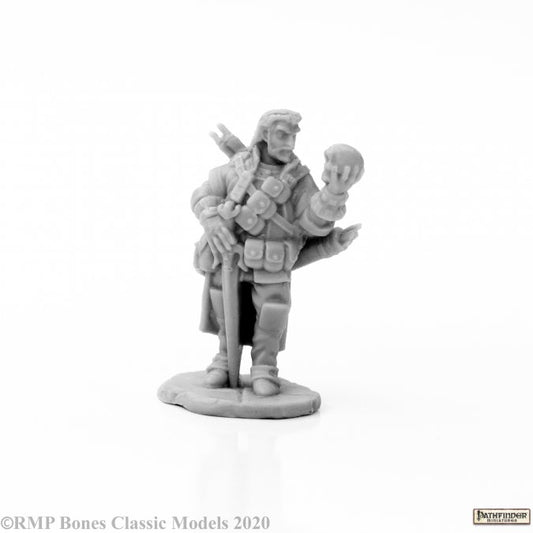 Reaper Pathfinder Bones Mavaro, Iconic Occultist Human Rogue